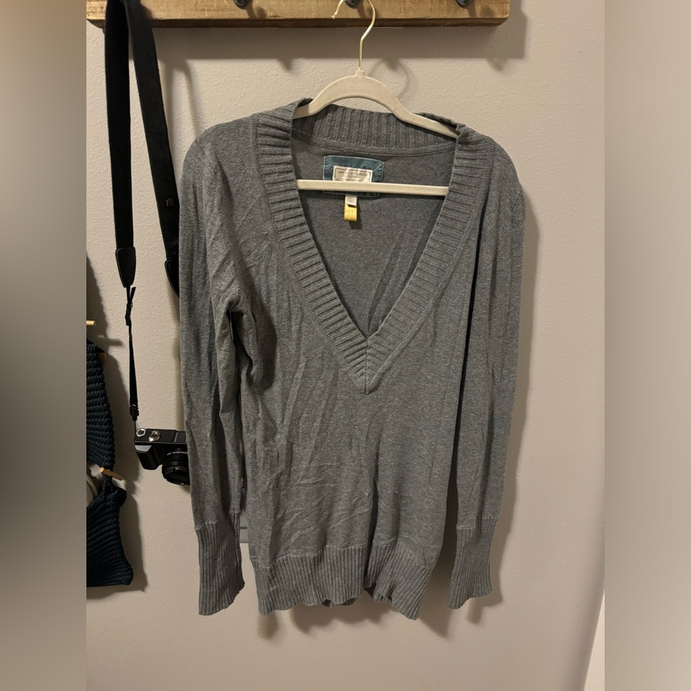 🍁AE Sweater🍁